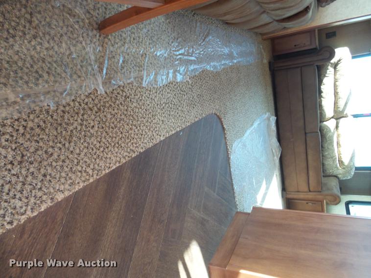 image for item DH9714 2013 Sundance 3310CL camper