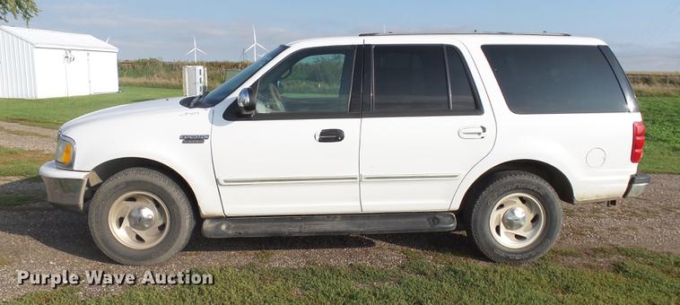 image for item DH9728 1998 Ford Expedition SUV