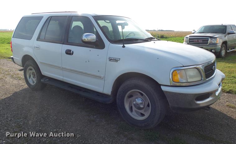 image for item DH9728 1998 Ford Expedition SUV
