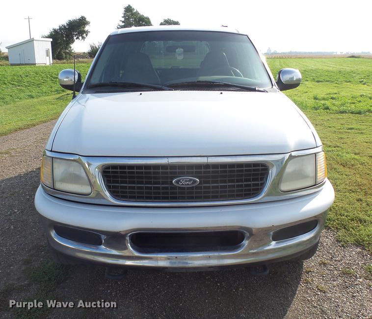image for item DH9728 1998 Ford Expedition SUV