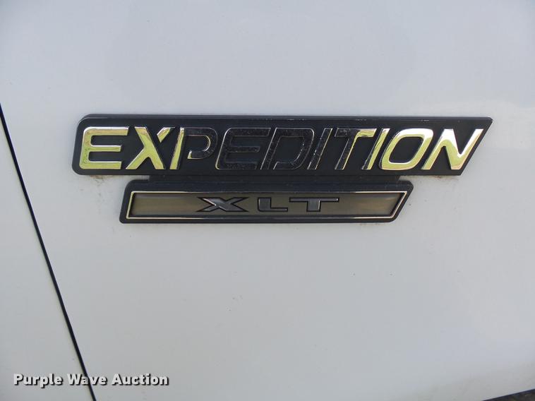 image for item DH9728 1998 Ford Expedition SUV