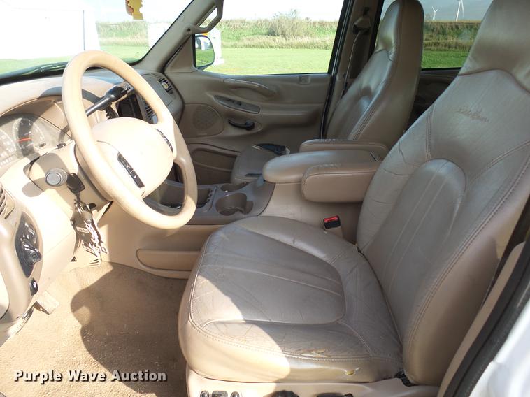image for item DH9728 1998 Ford Expedition SUV