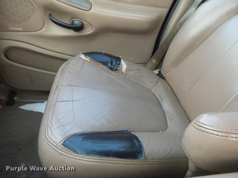 image for item DH9728 1998 Ford Expedition SUV