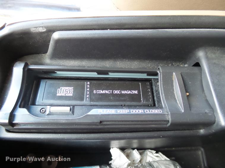 image for item DH9728 1998 Ford Expedition SUV