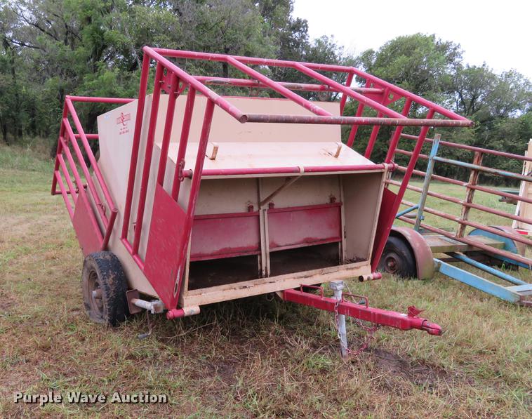 image for item DI9897 3C cattle feeder