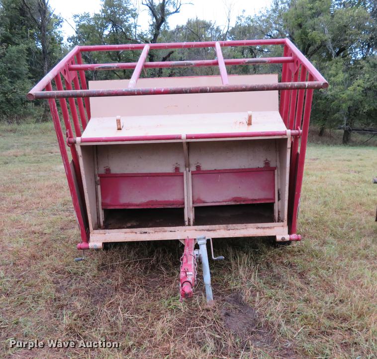 image for item DI9897 3C cattle feeder