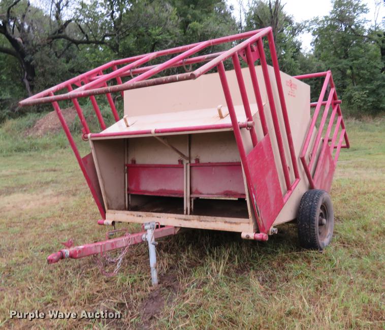 image for item DI9897 3C cattle feeder