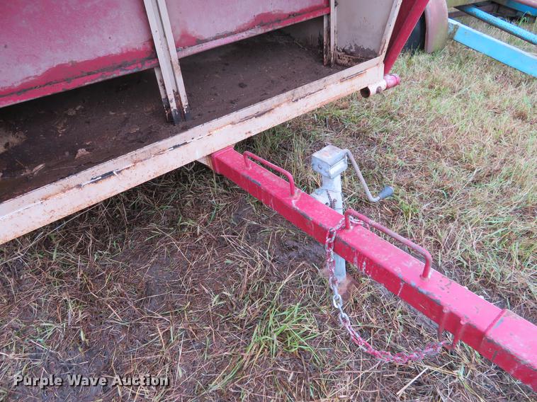 image for item DI9897 3C cattle feeder