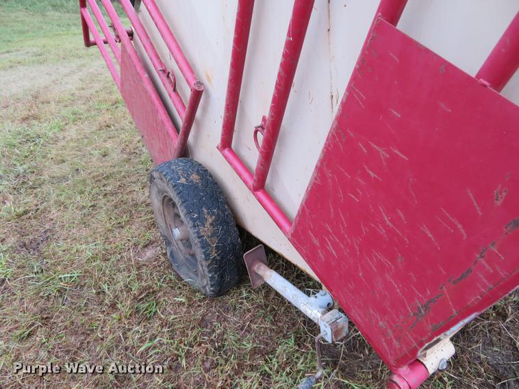 image for item DI9897 3C cattle feeder