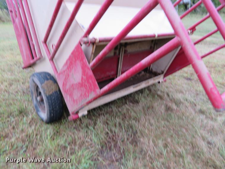 image for item DI9897 3C cattle feeder