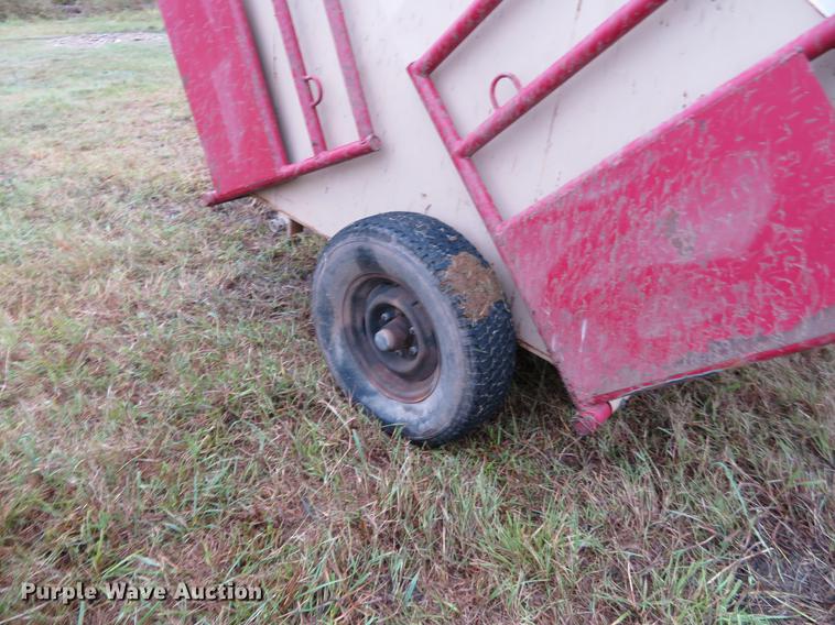 image for item DI9897 3C cattle feeder