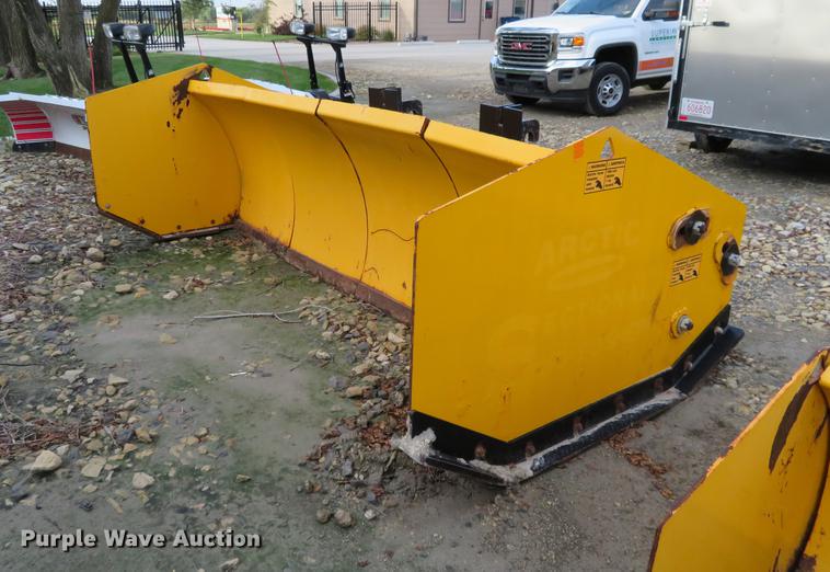 image for item DI9909 Artic HD wheel loader snow pusher