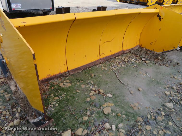 image for item DI9909 Artic HD wheel loader snow pusher