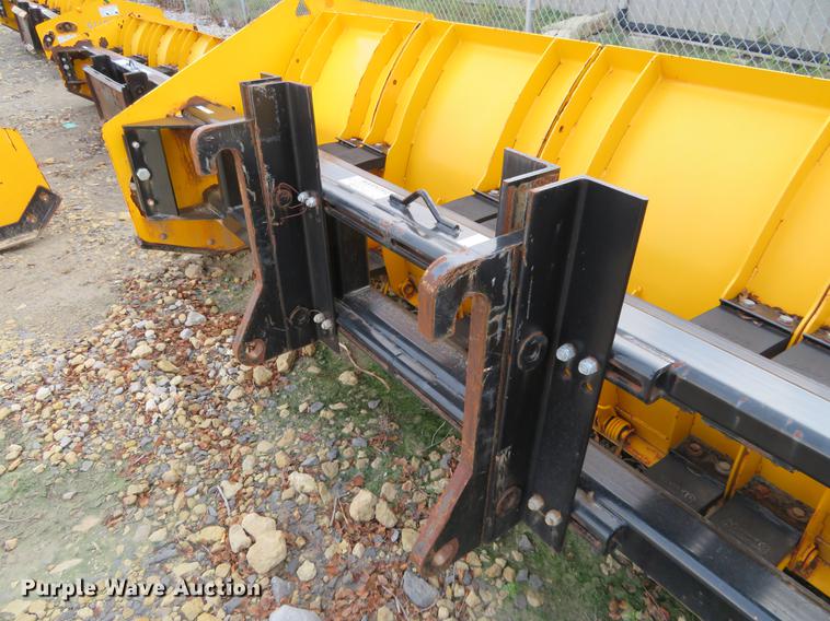 image for item DI9909 Artic HD wheel loader snow pusher