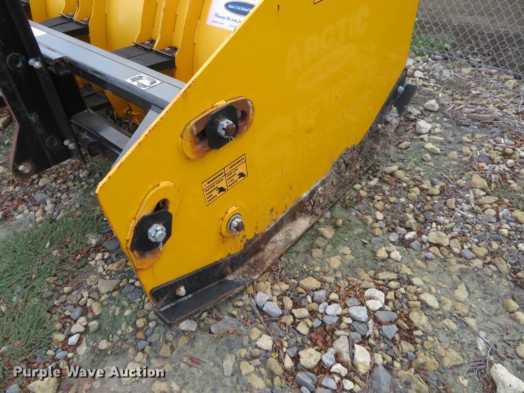 image for item DI9909 Artic HD wheel loader snow pusher