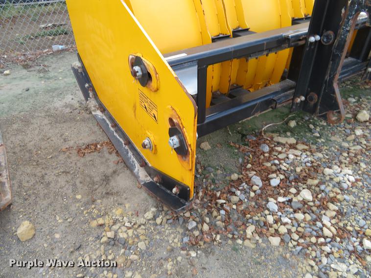 image for item DI9909 Artic HD wheel loader snow pusher