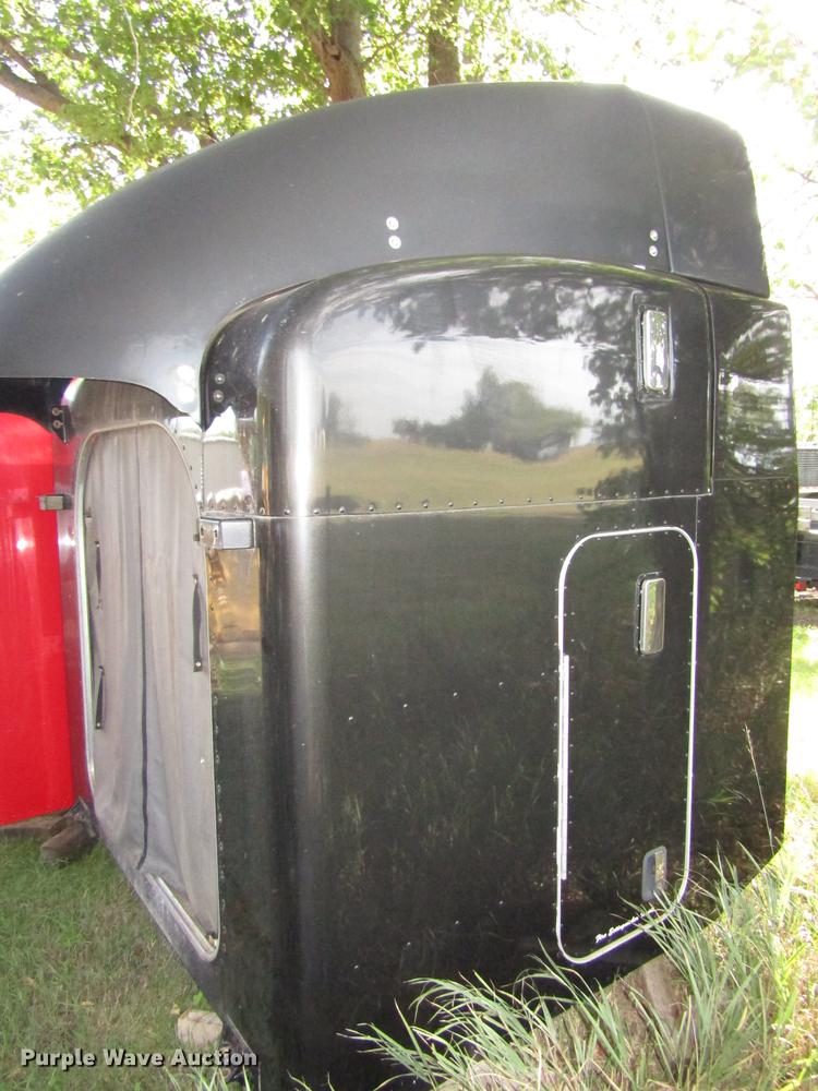 image for item DO9117 (2) Peterbilt 386 sleepers