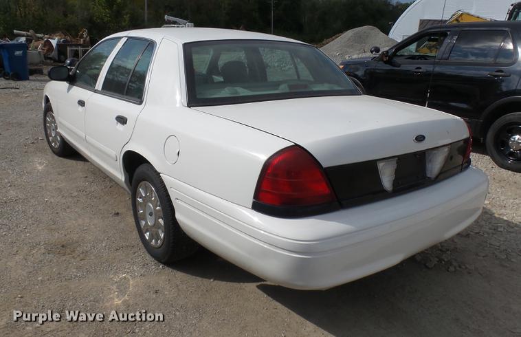 image for item DP9660 2005 Ford Crown Victoria Police Interceptor