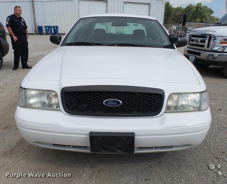 image for item DP9660 2005 Ford Crown Victoria Police Interceptor