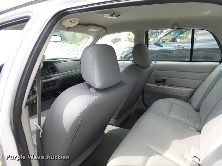 image for item DP9660 2005 Ford Crown Victoria Police Interceptor