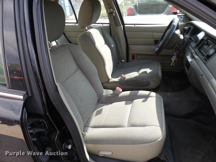 image for item DP9662 2011 Ford Crown Victoria Police Interceptor