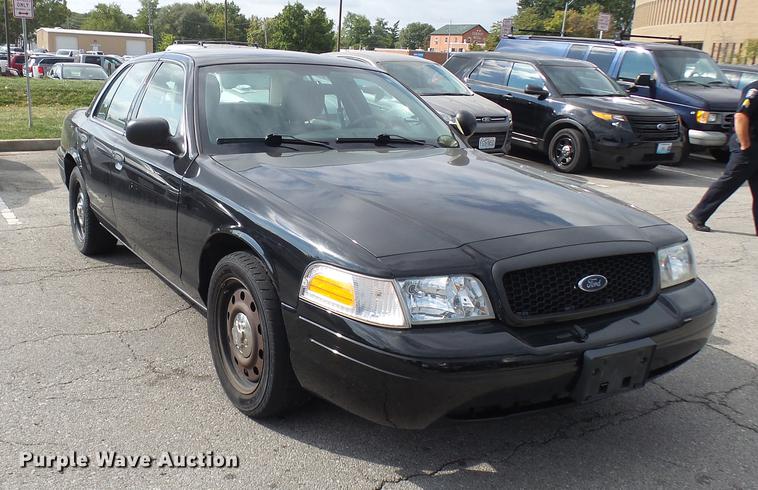 image for item DP9663 2011 Ford Crown Victoria Police Interceptor