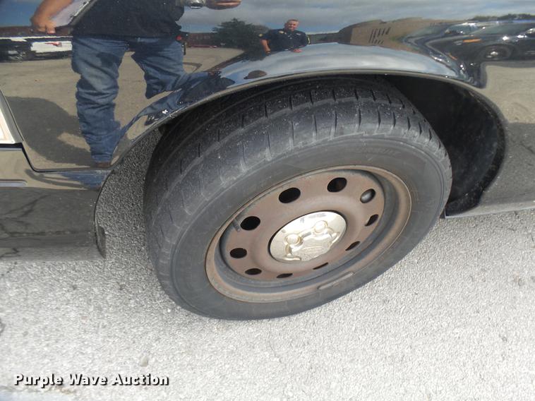 image for item DP9663 2011 Ford Crown Victoria Police Interceptor