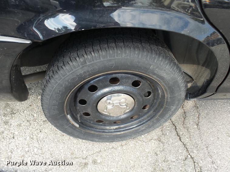 image for item DP9663 2011 Ford Crown Victoria Police Interceptor