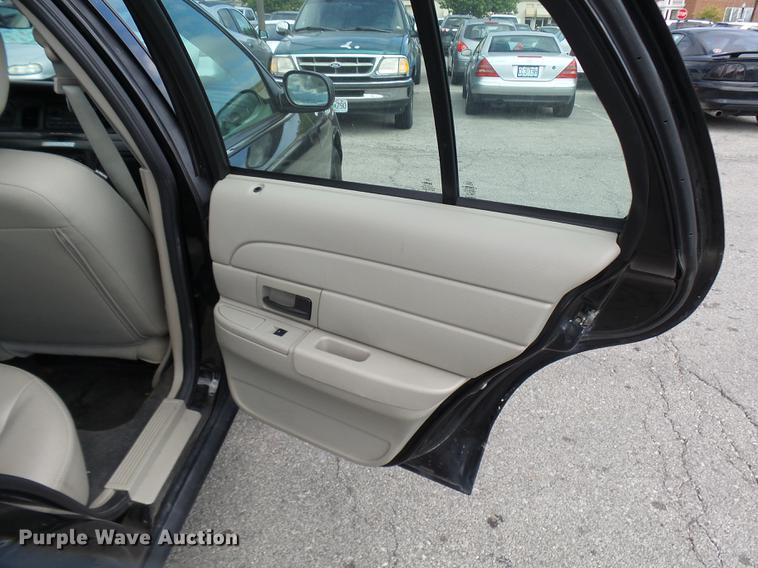 image for item DP9663 2011 Ford Crown Victoria Police Interceptor