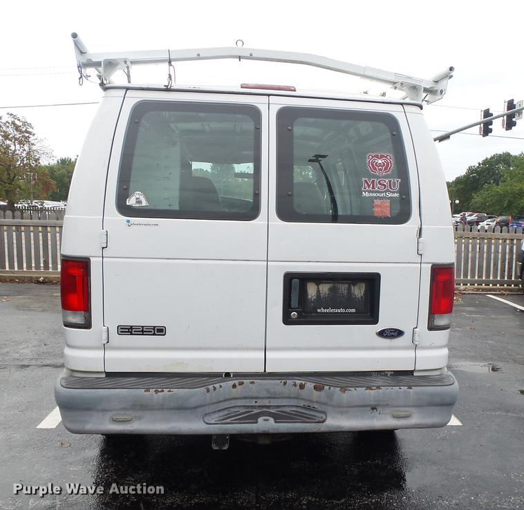 image for item DS9712 2001 Ford Econoline E250 van