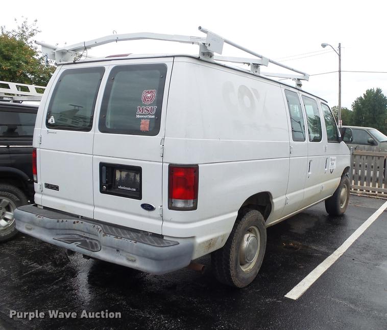 image for item DS9712 2001 Ford Econoline E250 van