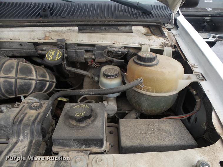 image for item DS9712 2001 Ford Econoline E250 van