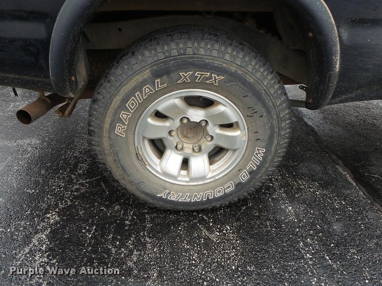 image for item DS9713 1999 Toyota Tacoma XtraCab pickup truck