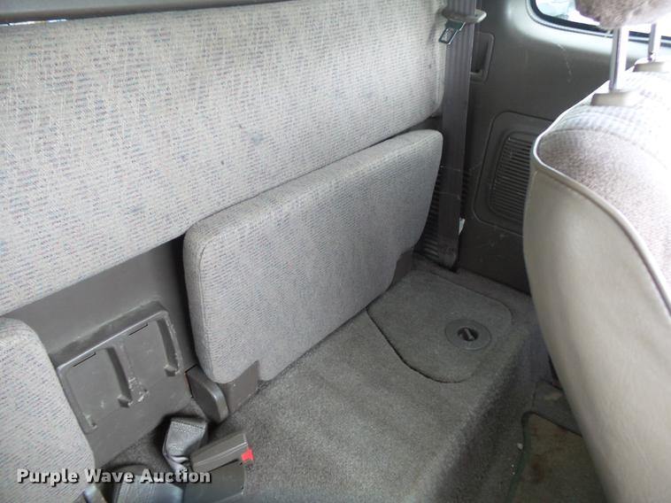 image for item DS9713 1999 Toyota Tacoma XtraCab pickup truck