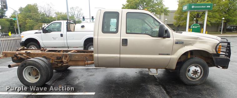 image for item DS9714 1999 Ford F350 Super Duty SuperCab pickup truck