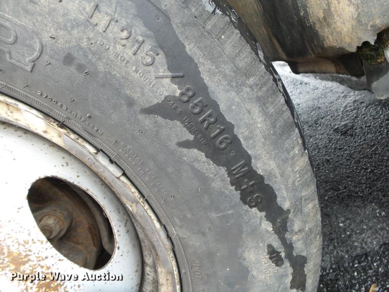 image for item DS9714 1999 Ford F350 Super Duty SuperCab pickup truck