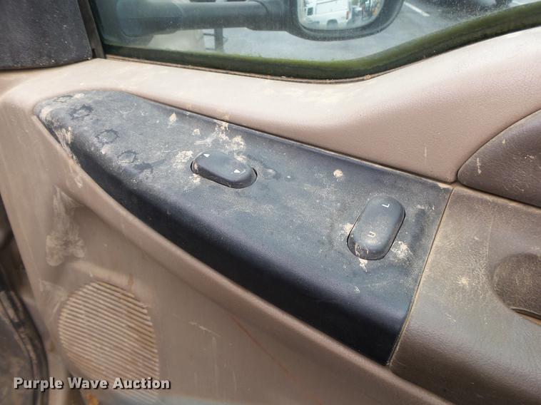 image for item DS9714 1999 Ford F350 Super Duty SuperCab pickup truck