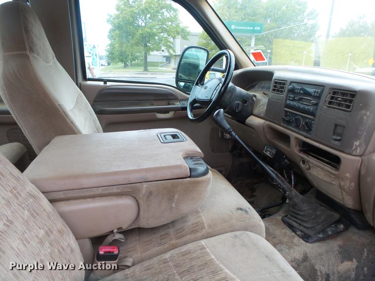 image for item DS9714 1999 Ford F350 Super Duty SuperCab pickup truck