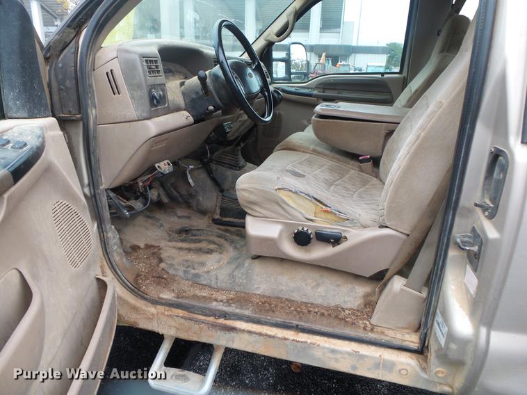 image for item DS9714 1999 Ford F350 Super Duty SuperCab pickup truck