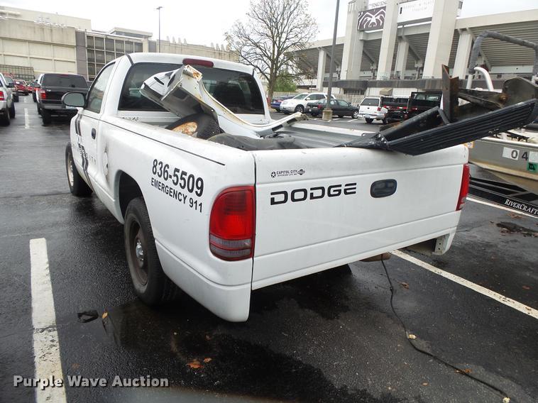 image for item DS9715 2000 Dodge Dakota pickup truck