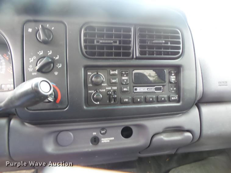 image for item DS9715 2000 Dodge Dakota pickup truck