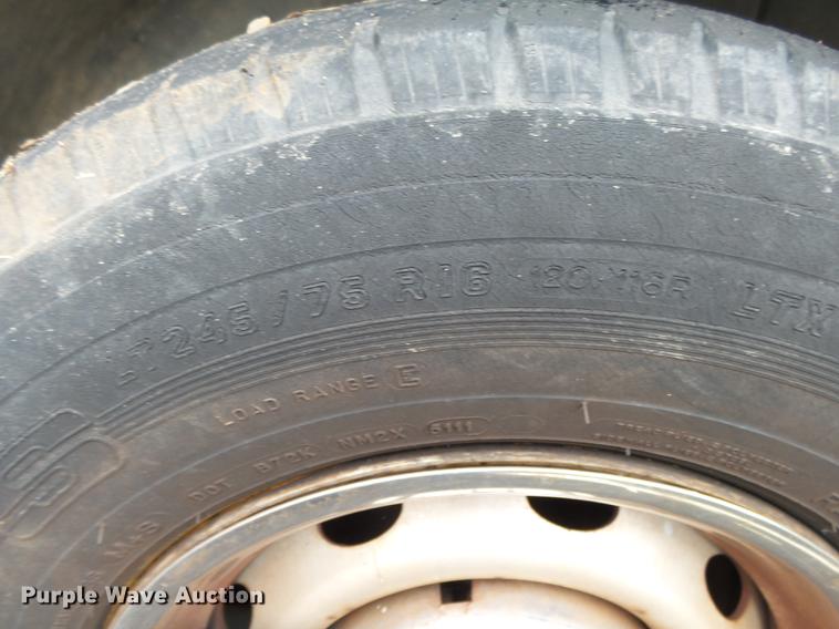 image for item DS9717 2001 Dodge Ram 2500 pickup truck