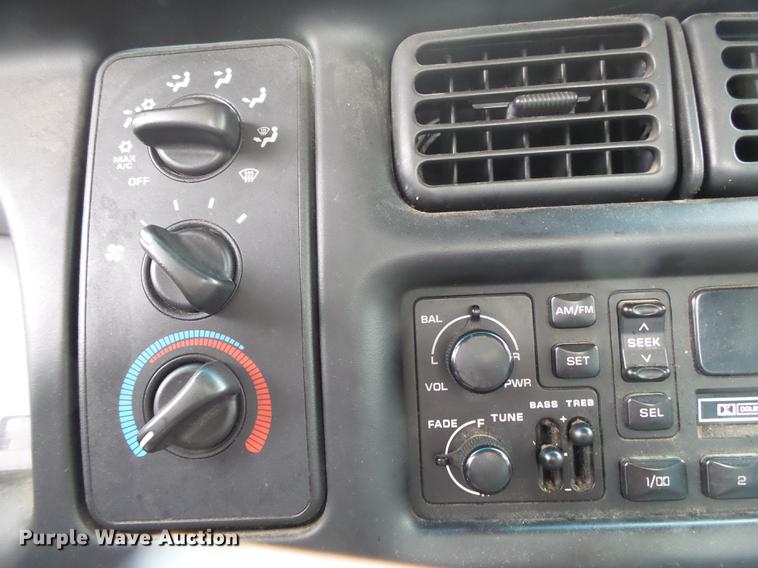 image for item DS9717 2001 Dodge Ram 2500 pickup truck