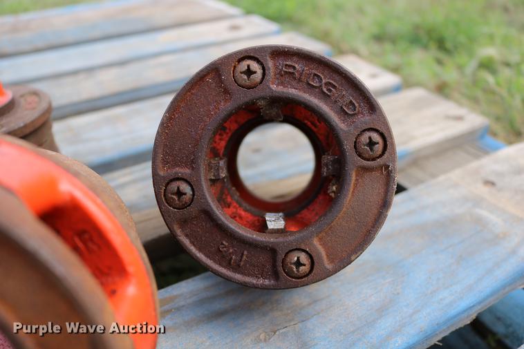 image for item DW9948 Ridgid 700 pipe threader