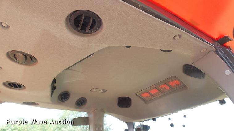 image for item EB9073 Kubota L6060 MFWD tractor