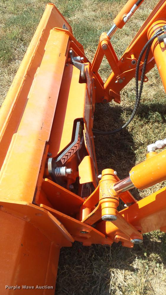 image for item EB9073 Kubota L6060 MFWD tractor