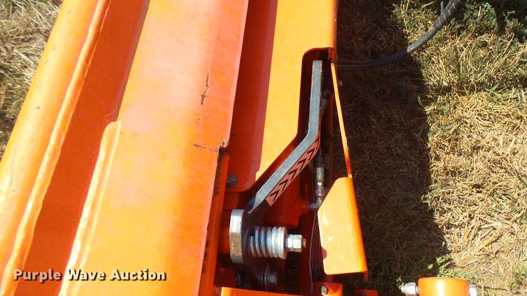 image for item EB9073 Kubota L6060 MFWD tractor