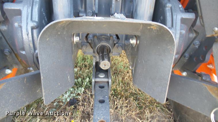 image for item EB9073 Kubota L6060 MFWD tractor