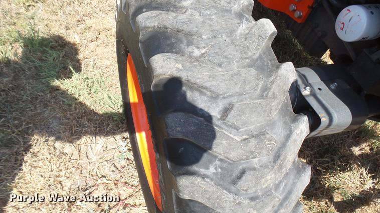 image for item EB9073 Kubota L6060 MFWD tractor