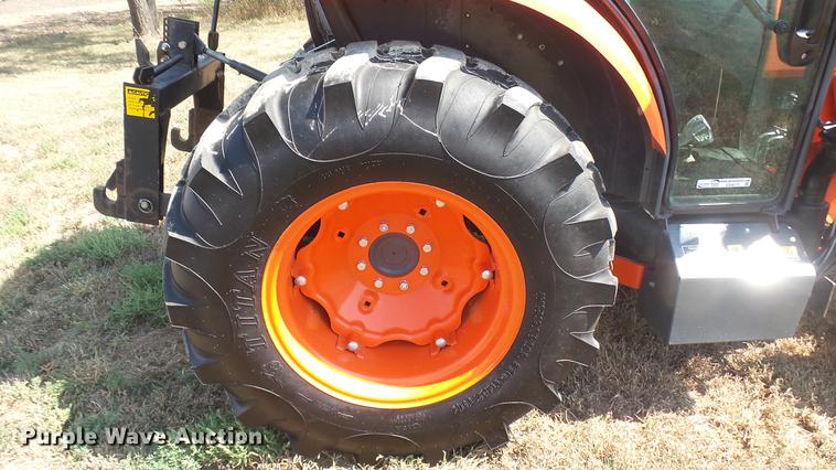 image for item EB9073 Kubota L6060 MFWD tractor